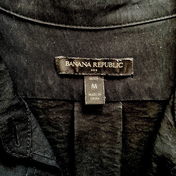 Black oversized banana republic button up size MEDIUM! - Picture 2 of 2